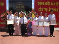 Vinh Danh Học Sinh Thủ Khoa và Học Sinh Giỏi Cấp Tỉnh 2013